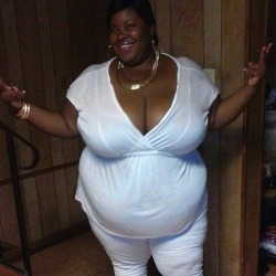 juicybbwchicks:  Naughty BBW &amp; SSBBW Pics