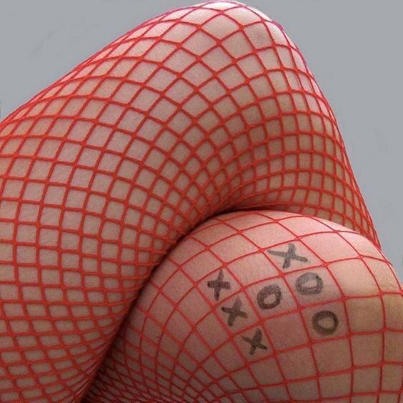 the-young-and-perfumed:  Mesh…..