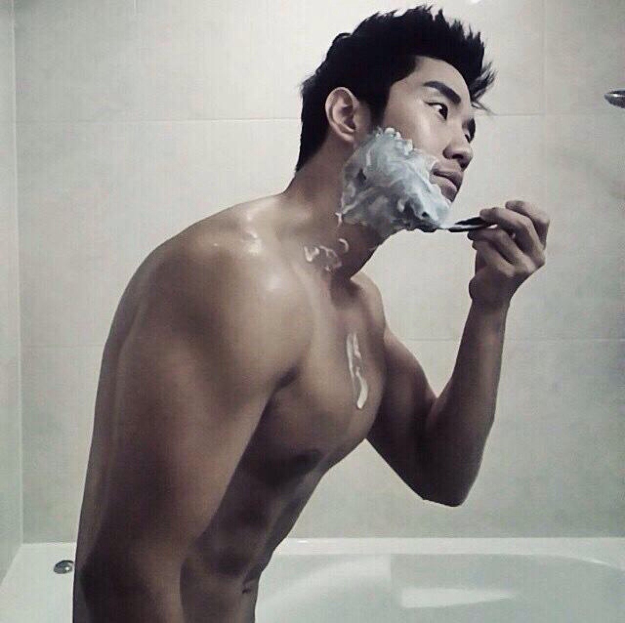 rebelziid:  Asian Men  [ Take him home ]