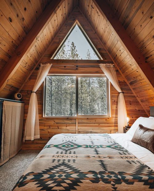 wild-cabins:      Deschutes A-Frame    