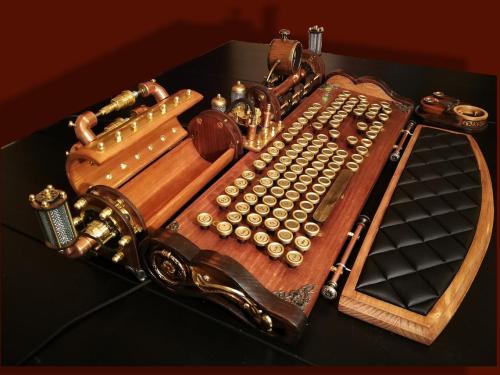 steampunktendencies:Fully Handcrafted Set of steampunk (neo-victorian, antique look) keyboard, mouse