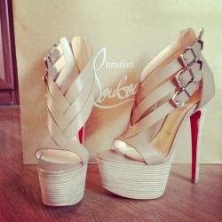 albaniangirl96:  belizean-fashionista:  chanel-and-louboutins: