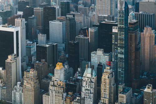 djkrugman:Catching Sunrise above New York, with @beautifuldestinations and @flynyon. Photography by 