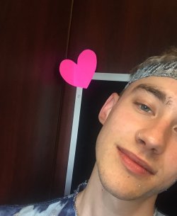 yearsblog:  @alexander_olly: C U IN 10 MINUTES