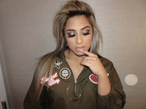 allybrookeofficial: Should I or shouldn&rsquo;t I?