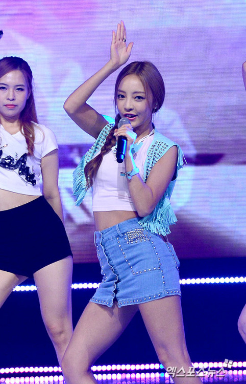 Goo Hara (Kara) - Show Champion Pics