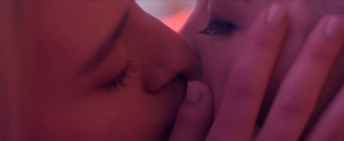 guldendays: cliffs edge, you turn me on