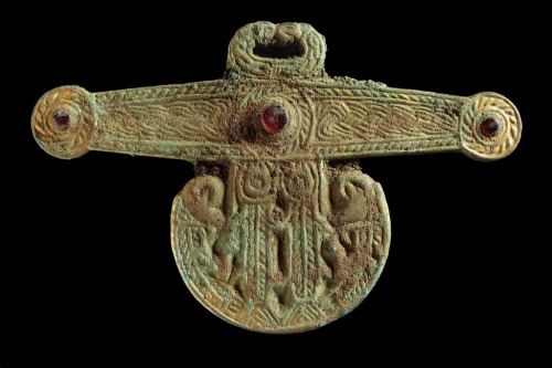 ancientart:A gilded copper-alloy fitting, Saxon, 7th century, found during excavations near Springhe