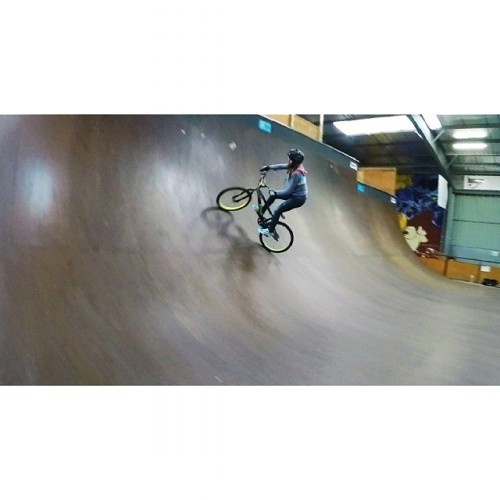 claudiaclement: My first time on the #halfpipe with a #bike !!! :) ;P #learning #vert