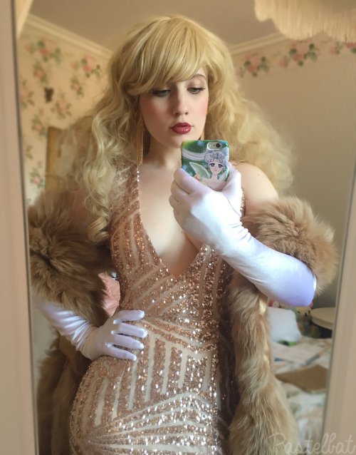 jennifersometimes:dangerouslycleverflower: raven-mistress:pastelbat: Went to a Gatsby themed birthda