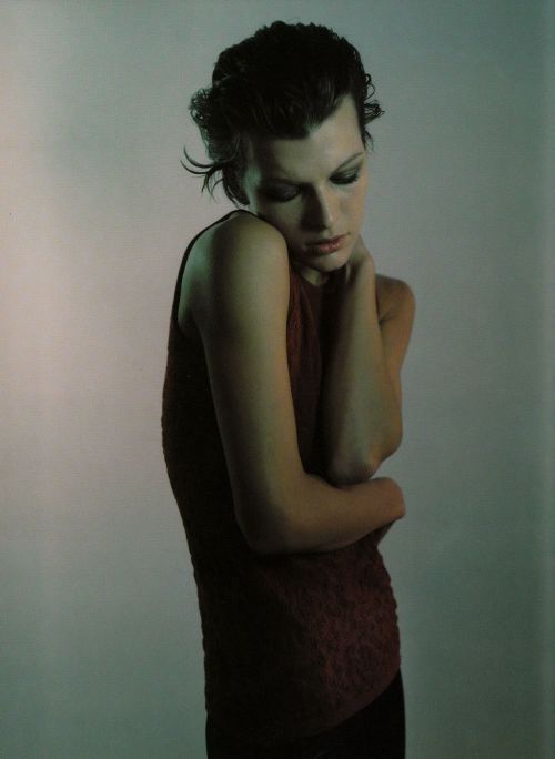 jinxproof:  Milla Jovovich | Strenesse (1997)ph. Mario Sorrenti