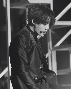 kaibility:  kim jongin ; red - for krisinsanity. 