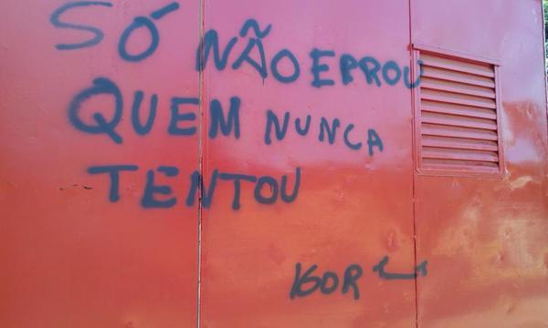 Um libertino prefere viver !