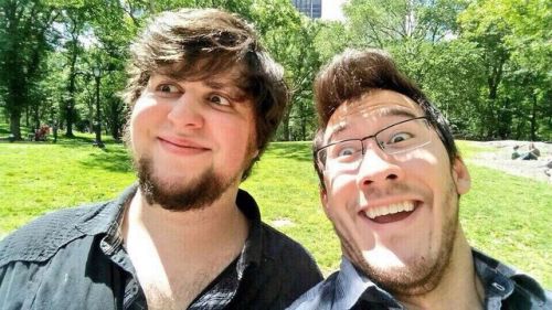 XXX jontronjafari:  Can’t really say much about photo