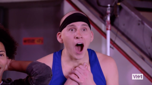 tittiesmattel:  look at this Dork