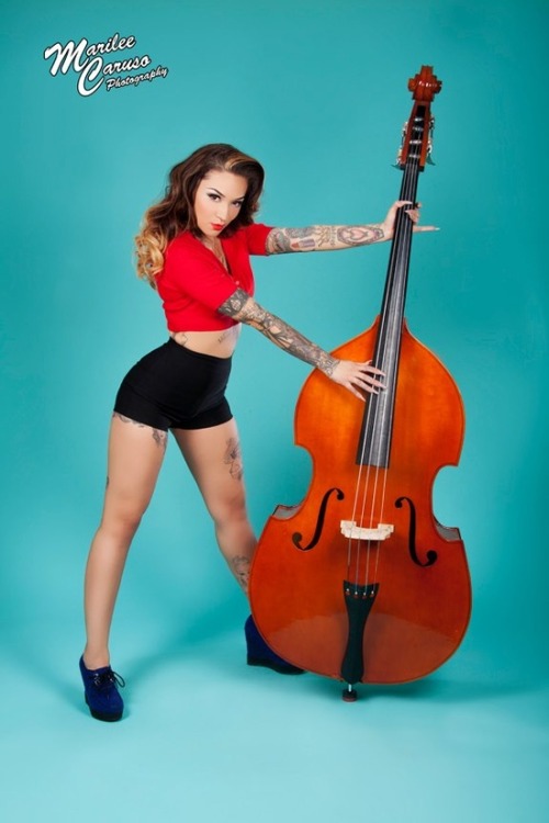 alternative-pinup:  Alternative PinupPinup Twitter