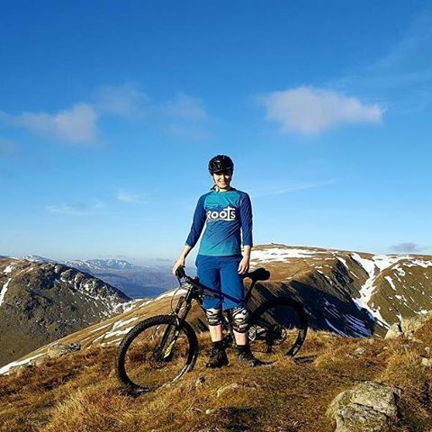 blog-pedalnorth-com:@Regrann from @jozzagunsmtb - Stunning day to be up in the hills today, beautifu