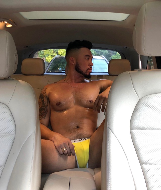 briannieh:Ever did it in the backseat? 😬😬😬