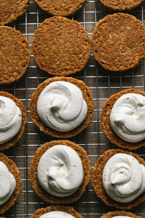 sweetoothgirl:  Brown Butter Chai Oatmeal Sandwich Cookies  