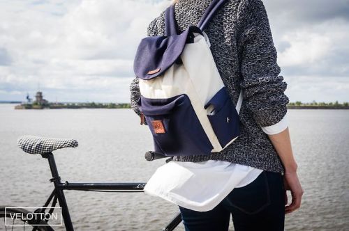 velotton: Waterproof Velotton ‘Coock’ backpack. Not small, not big, great for little trip.