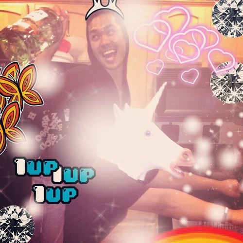gogobunnyboi:  FLYING OVER RAINBOWS … GoooooOooOoOoOi #unicorn #rainbow #mylittlepony #edm #edc2014 #fun #gay #lasvegas #sharethefun #frozen #brony @jefferyvo  (at LIGHTS IN THE SKY )