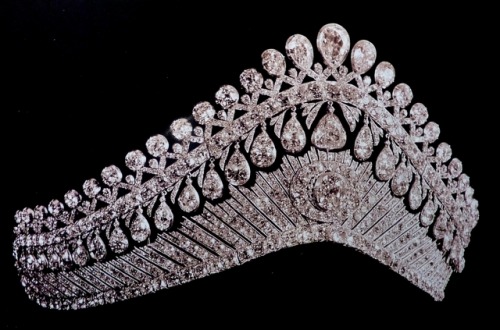 kriegundfrieden: A diamond tiara that belonged to Tsarina Elizabeth Alexeievna (born Louise of Baden