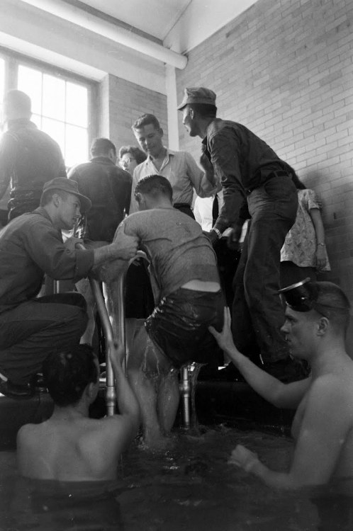 Life - Frogmen Endurance Trial - Peter Stackpole - 1959