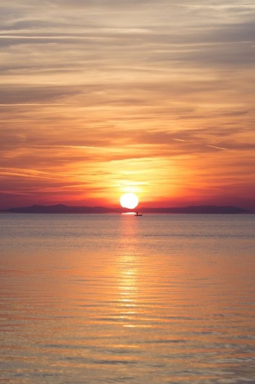 dr4gonland:Morning at lake Balaton by Kajsza Dániel