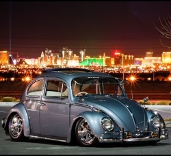 doyoulikevintage:  specialcar:  VW bug  