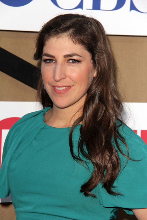 Mayim Bialik on positive self body image and #365FeministSelfie&ldquo;In an industry that e