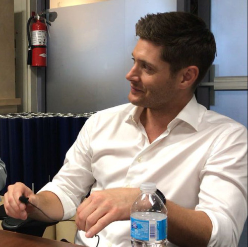 Porn Pics justjensenanddean:    Jensen Ackles | September