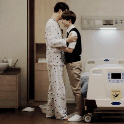 kyungsol: kyungsoo - “it’s ok,it’s love” - kangwoo and jaeyeol saying their farewells  