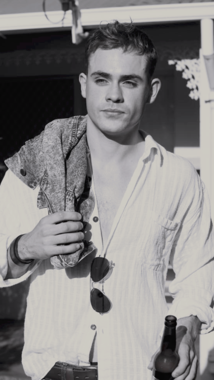 lockzinhas: dacre montgomery