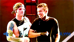 wells-jaha:  josh and tyler being sickeningly cute (っ･ω･)っ 