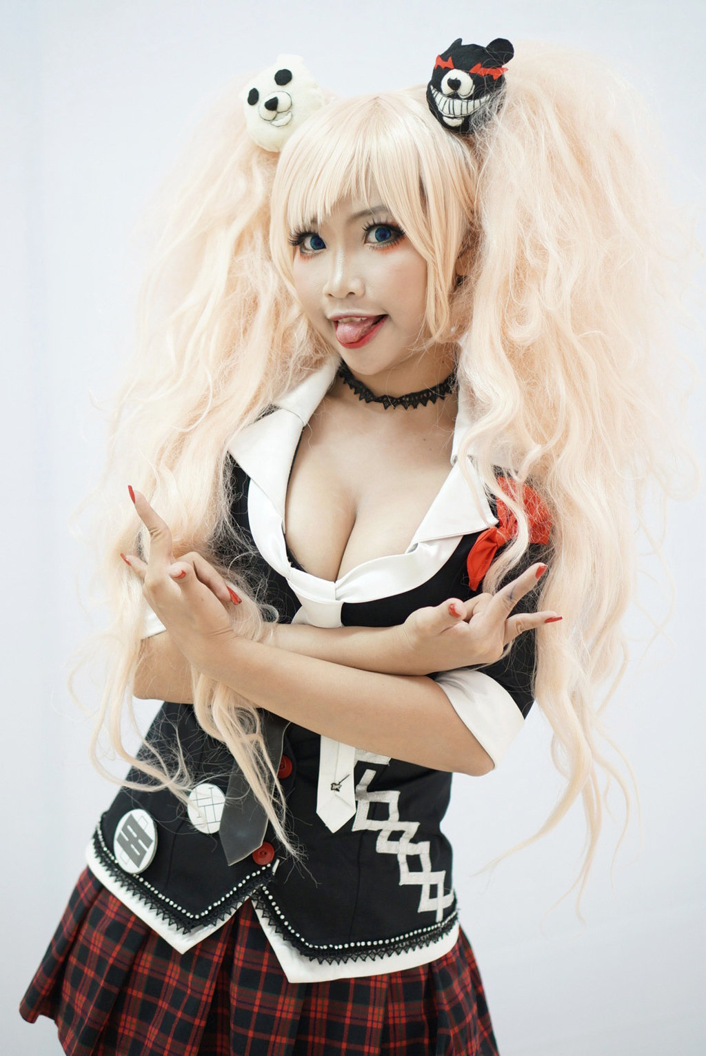 Source : http://sexykosplay.tumblr.com/
