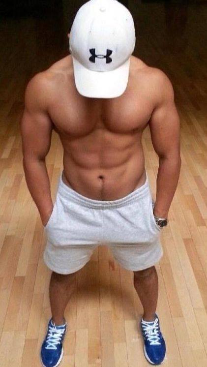 jockninethirty:  underarmouronly:  An Under Armour kind of treasure trail. Sometimes the only part you want to cover in the good brand is your head.  Head covered with UA. The Team’s altered UA cap. Makes your head fuzzy don’t it? Yeah, you’re gonna
