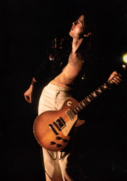 givemepage:  Jimmy Page photographed on stage