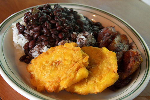 everybody-loves-to-eat:Black Beans with Rice, Tostones and Plantains at La Carreta Restaurant by Muy