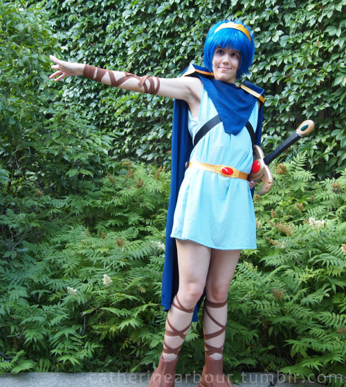 catherinearbour:Pantless!Marth shots! He debuted at Summer G-Anime today!The dork was surprisingly r