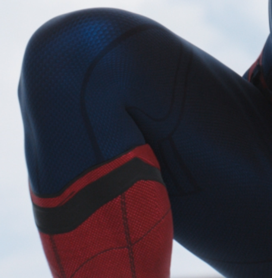 @ all you blind bitches complaining that Spidey’s suit looks fake/CGI:
