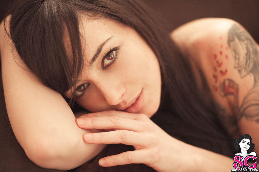 idreamofsuicidegirls:  Paula - Part 1 idreamofsuicidegirls.tumblr.com