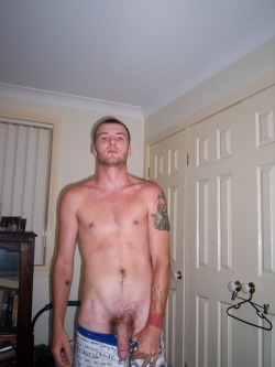 pantsrocket:  Need a man like this in my