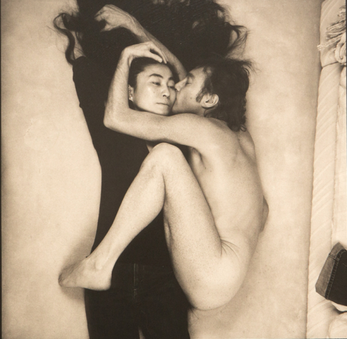umgozopromeutero: Annie Leibovitz : John Lennon & Yoko Ono, 1980.
