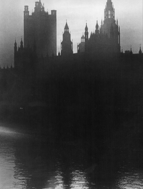 an-overwhelming-question: Bill Brandt - Westminster, 1938