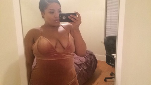 kisscheekzhere:  endowe:  bgad  Isn’t she lovely 😍😫