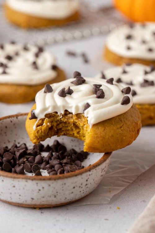 fullcravings:  The Best Crumbl Pumpkin Cake Cookies