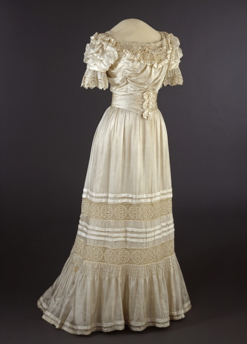 White gowns from The National Museum in Oslo Robe a la Francaise, 1779Crinoline gown, originally fro