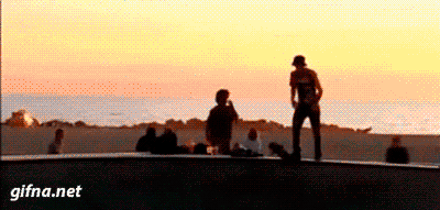 funny-gif-1:  Other Funny Gİfs http://funny-gif-1.tumblr.com/ 