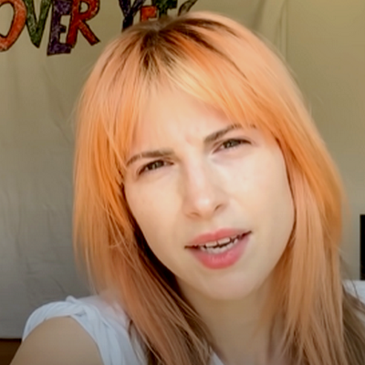 hayley williams’ over yet workout video.save the post if you saved any, credits to @rakiew on 