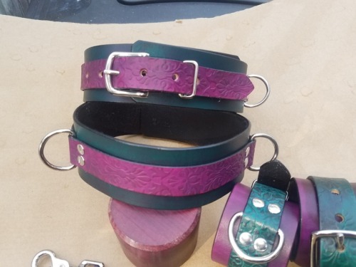 purrr-maid: dominionleathershop:   There is an order finally finished that i got before the Hurricane that has caused me some hiccups.  The new owner will i hope like them :)    Wrist cuffs, thigh cuffs and two tethers.   